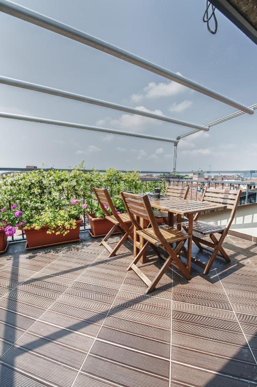 Cute & Cozy Terrace *